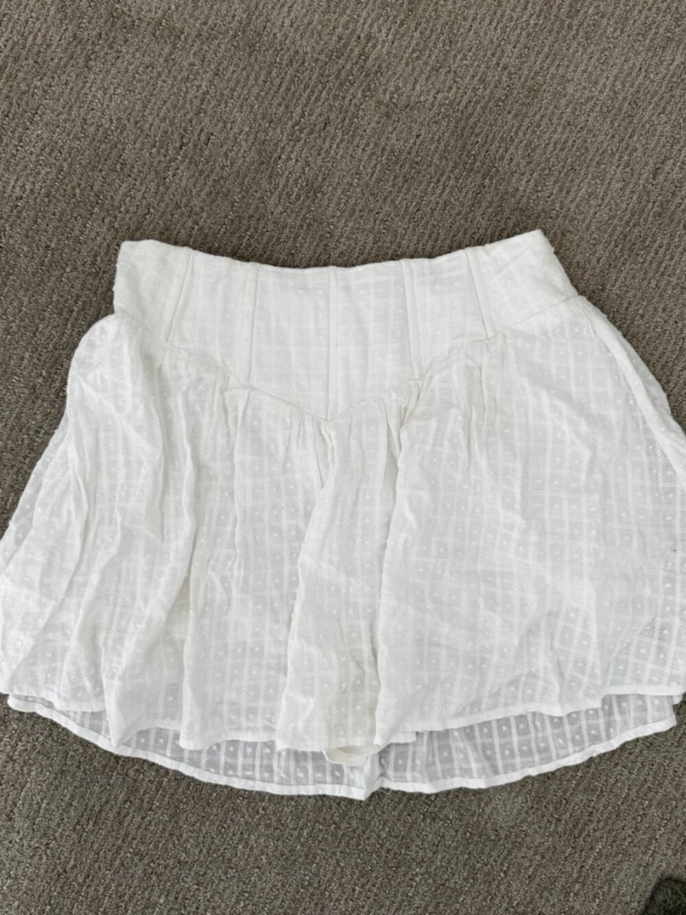 Princess Polly White Eyelet Drop Waist Mini Skort - Size 4